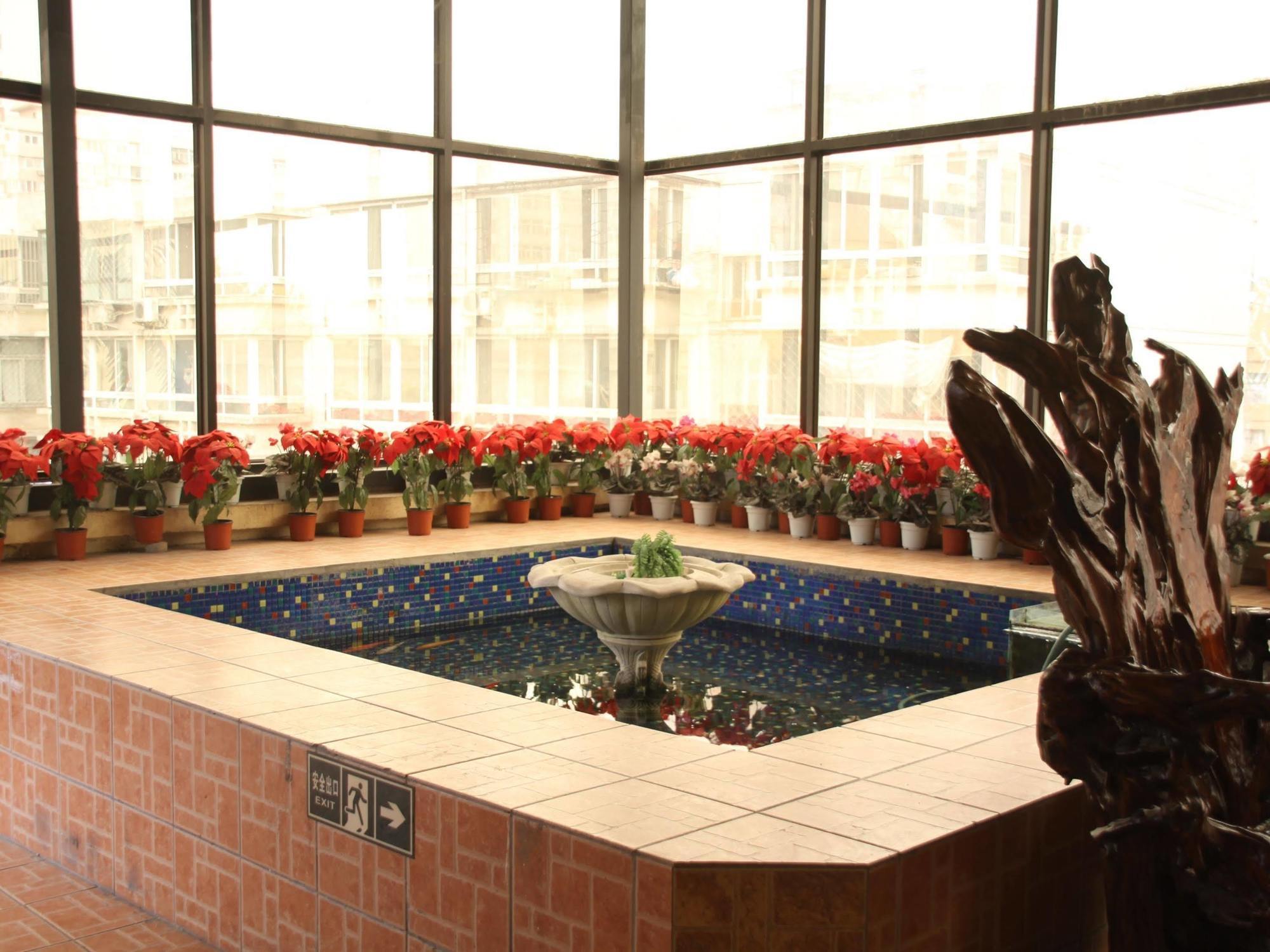 Super 8 Hotel Beijing Shijingshan Jiujiuyuan Buitenkant foto